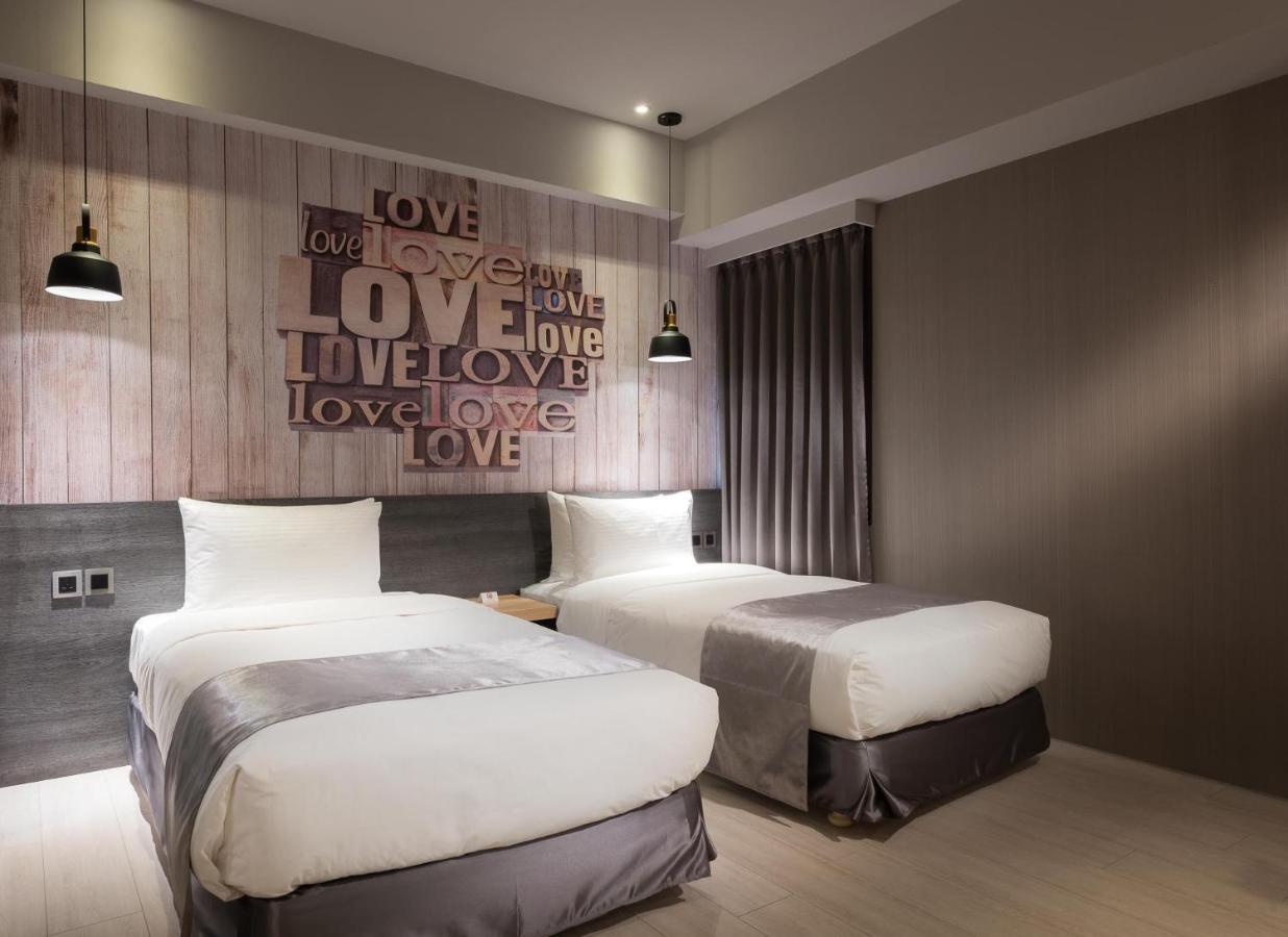 Sunrise Hotel Chiayi City Exterior photo